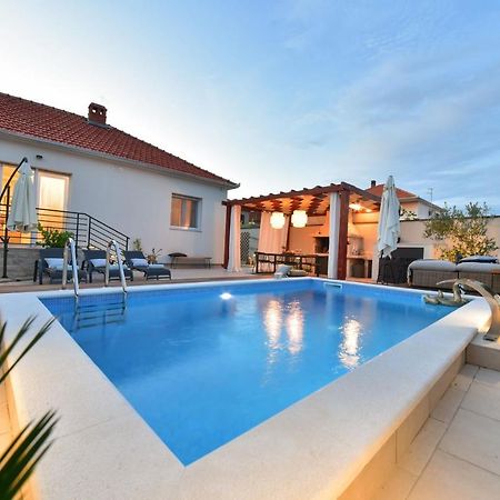 Villa Teuta Zadarvillas Екстериор снимка