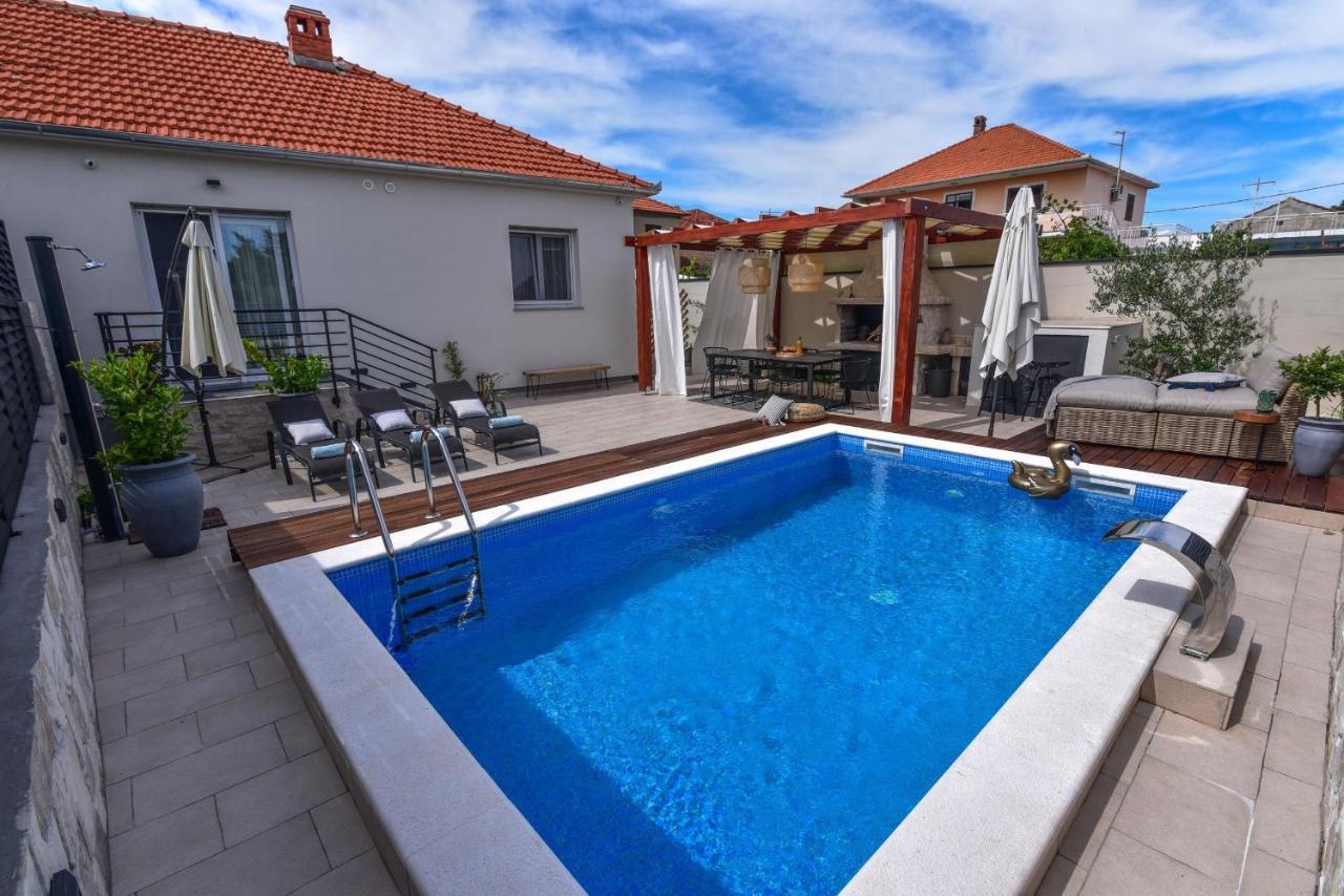 Villa Teuta Zadarvillas Екстериор снимка